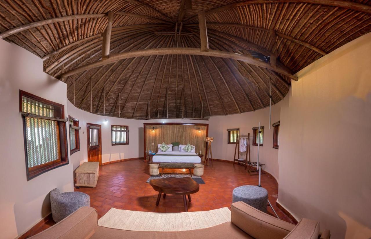Tilenga Safari Lodge Arua Kültér fotó