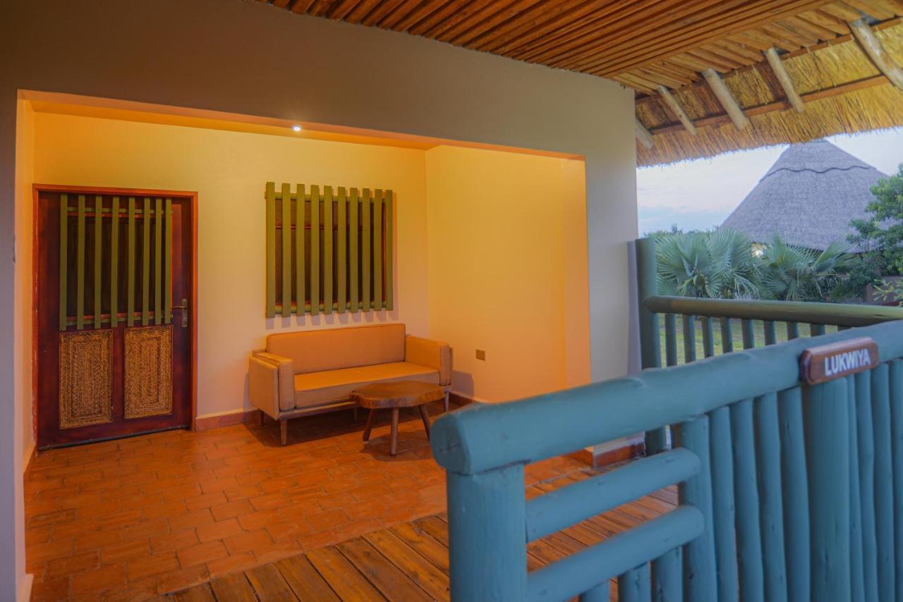 Tilenga Safari Lodge Arua Kültér fotó