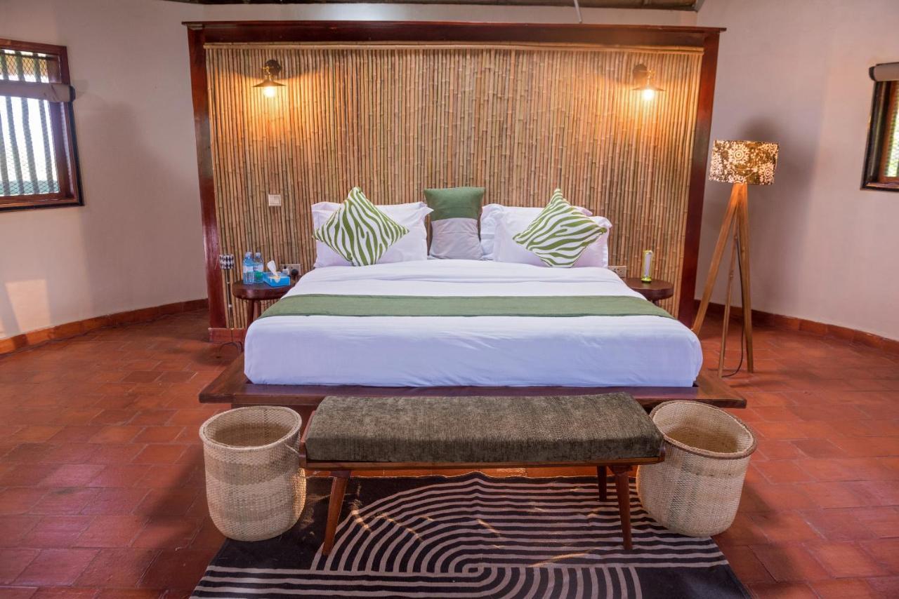 Tilenga Safari Lodge Arua Kültér fotó