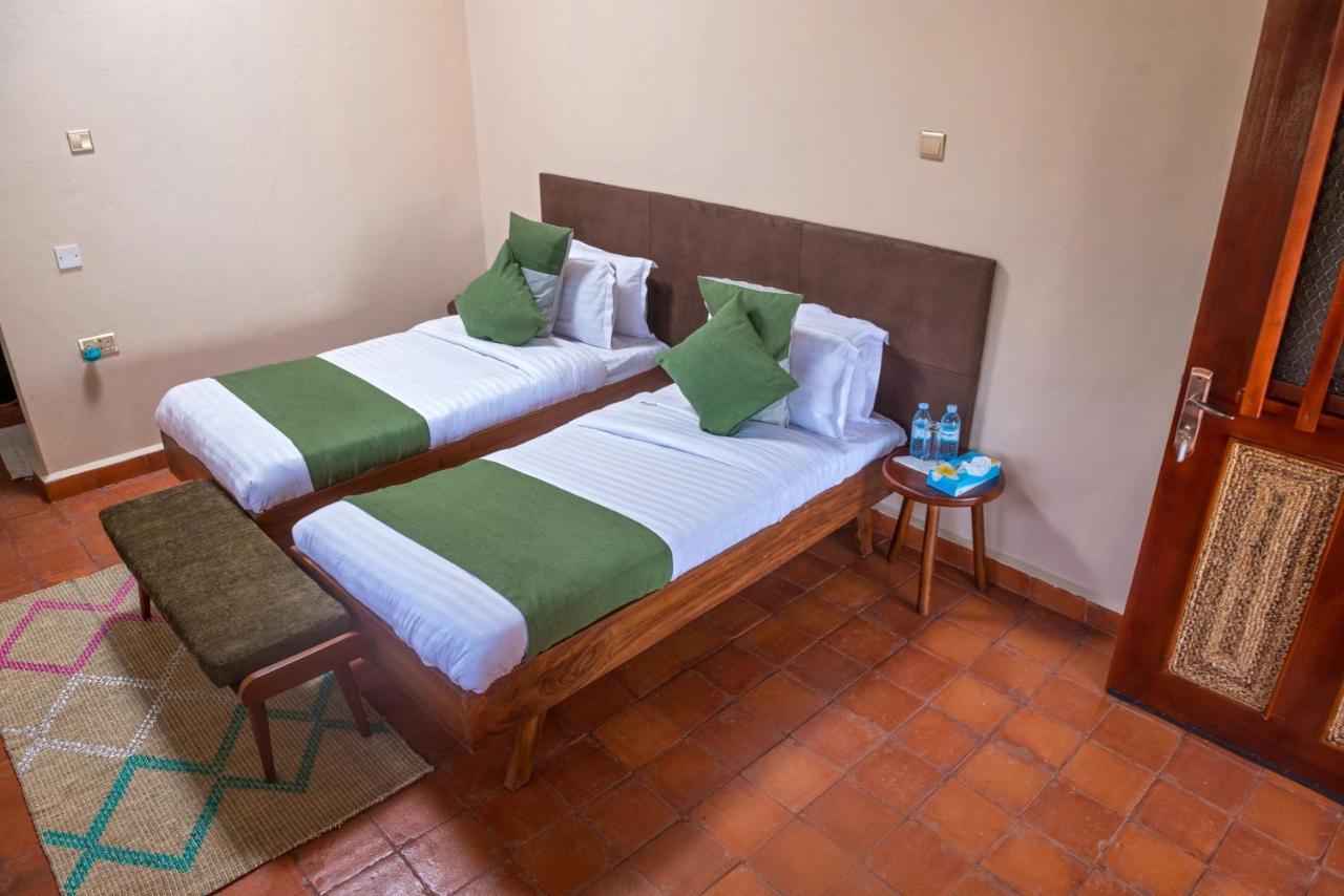 Tilenga Safari Lodge Arua Kültér fotó