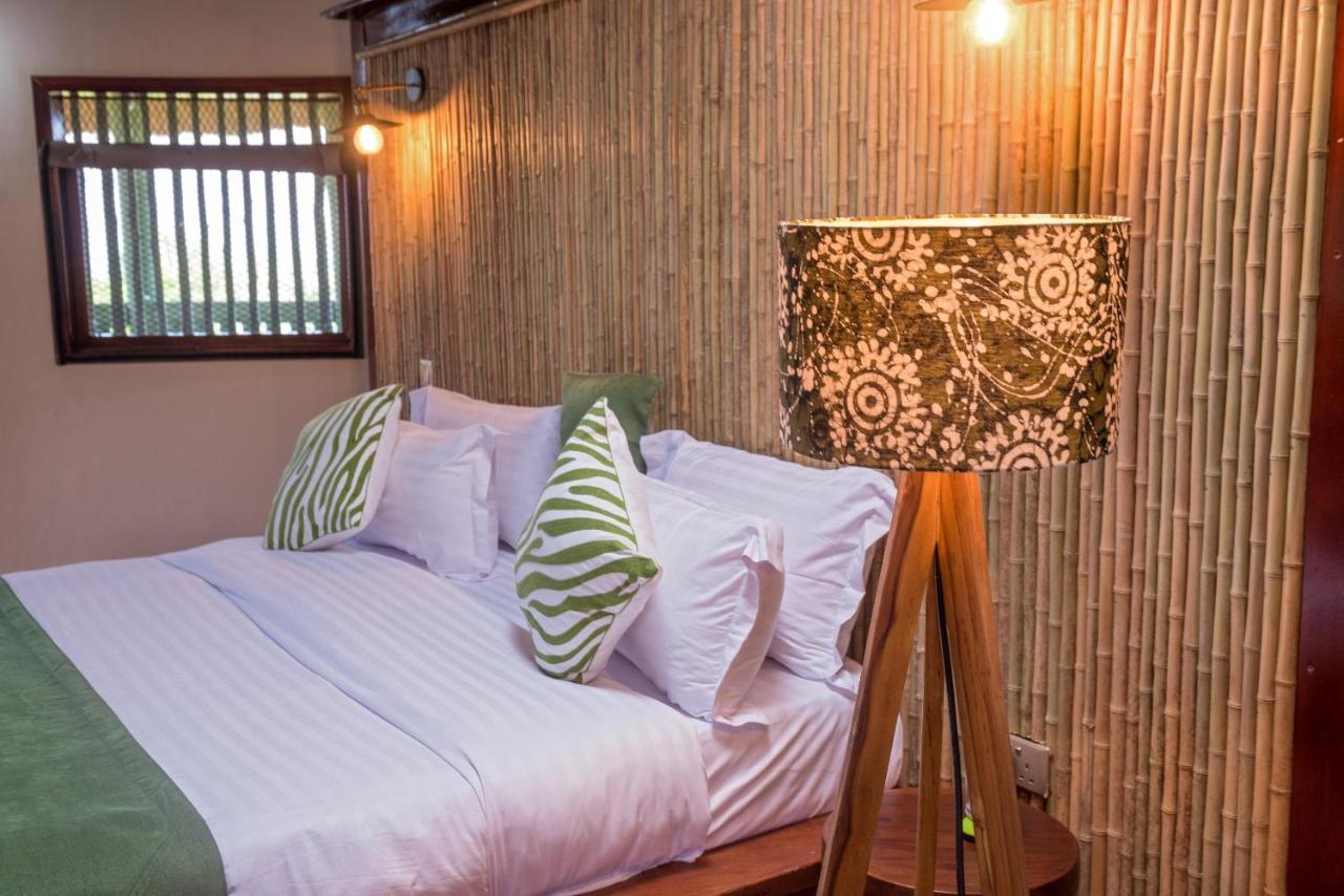 Tilenga Safari Lodge Arua Kültér fotó