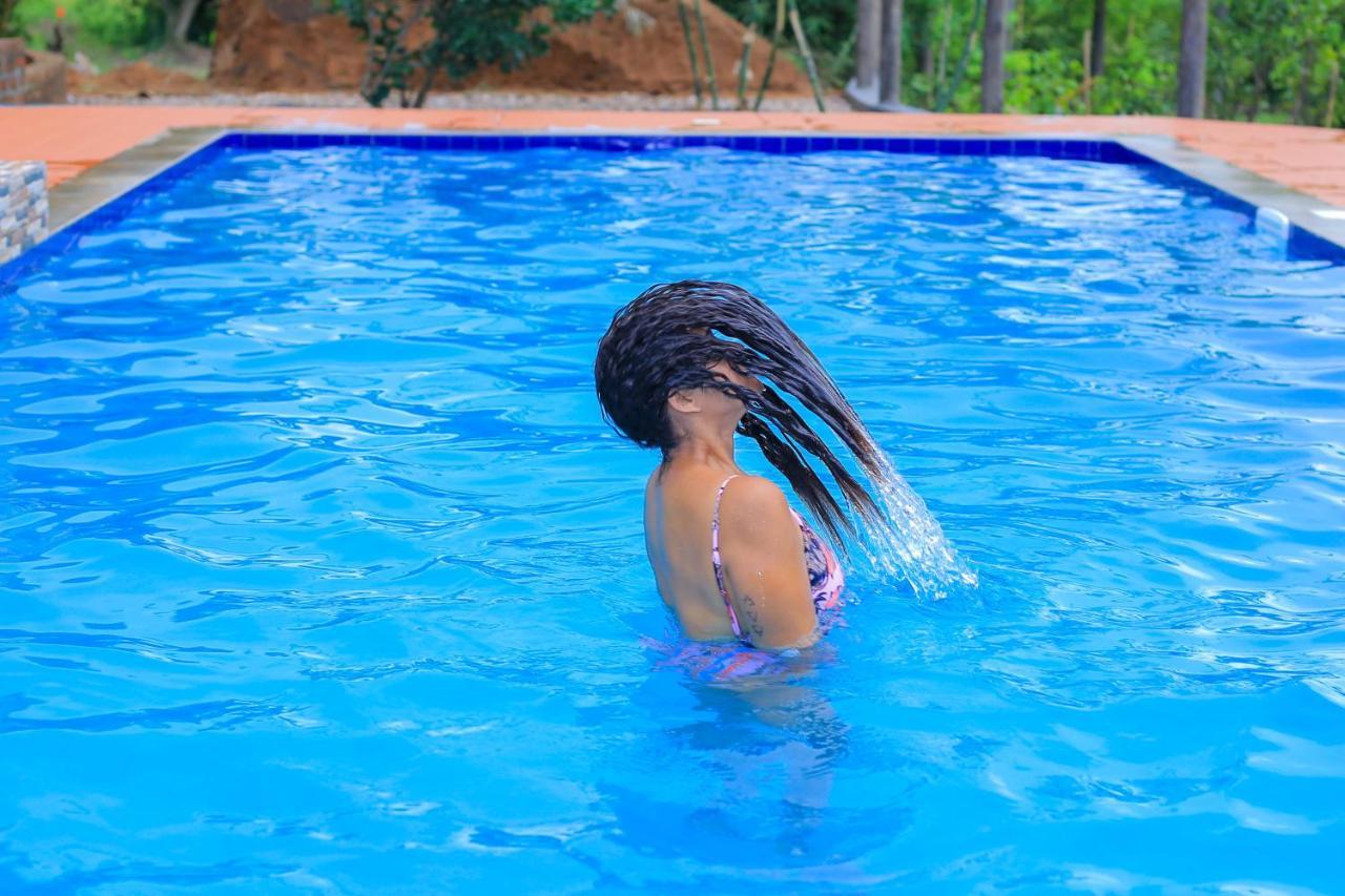 Tilenga Safari Lodge Arua Kültér fotó