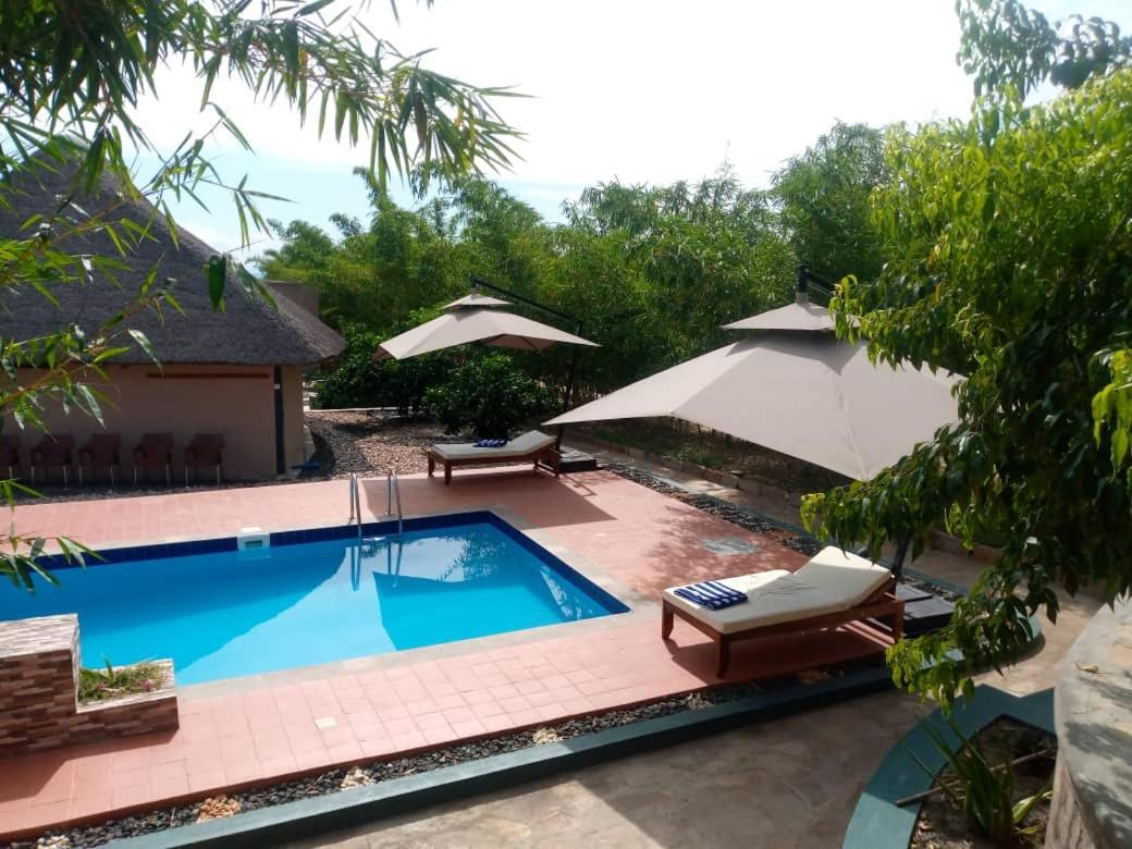 Tilenga Safari Lodge Arua Kültér fotó